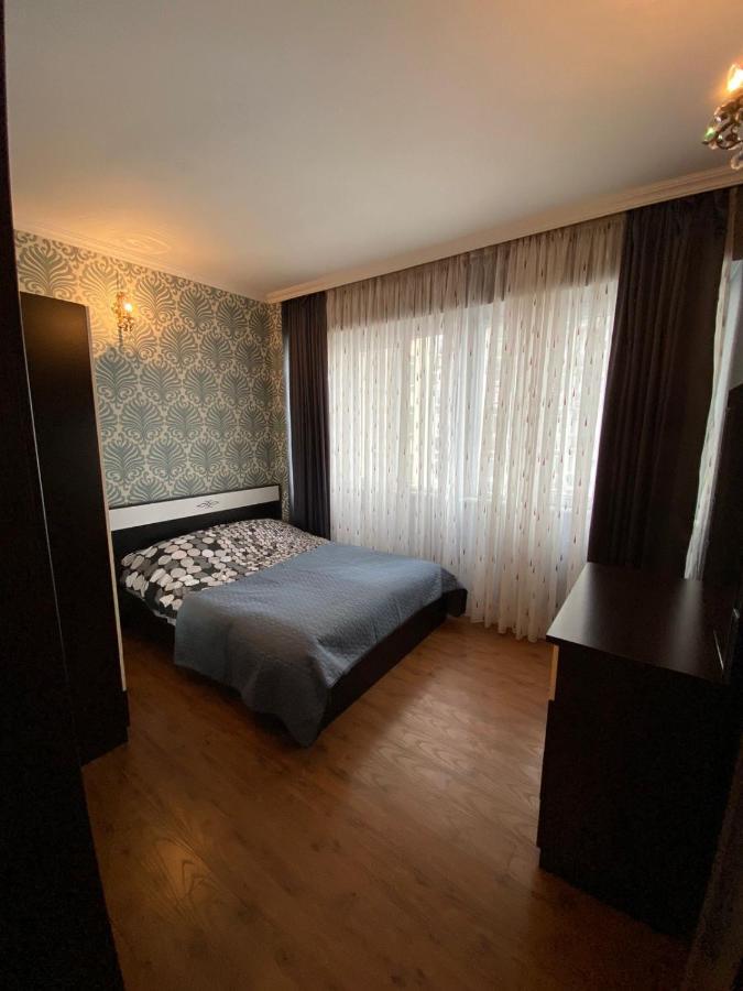 Gorgiladze Black Sea Apartment バトゥーミ エクステリア 写真